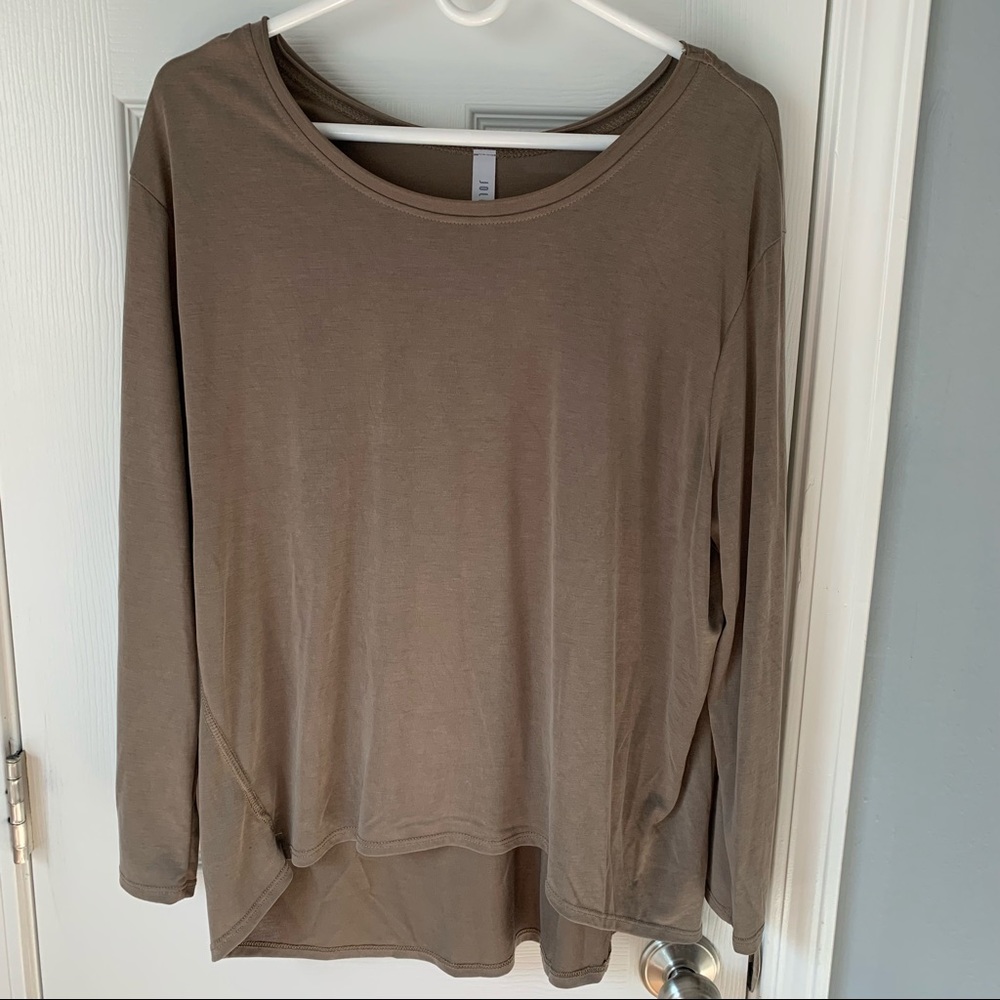 NWOT Jolie Long Sleeve Top